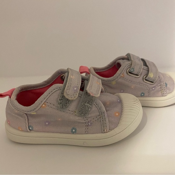 Cat and jack Toddler Parker Daisy Print Sneakers size 5 - Picture 4 of 9